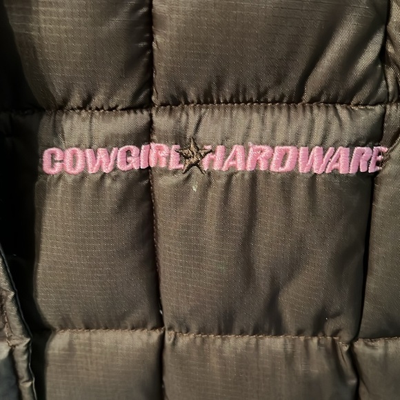Cowgirl Hardware Vest - Picture 2 of 14